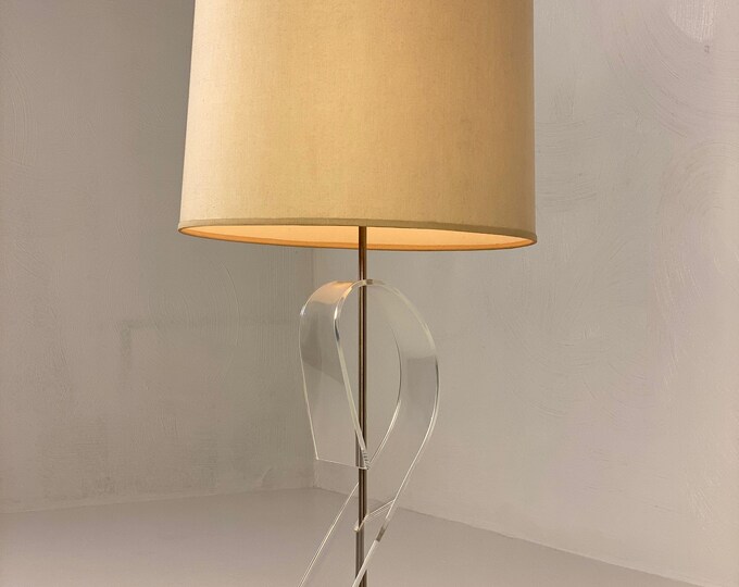 Circa 1970s *Please see notes on shipping before you purchase. Chrome and Lucite Lamp by Laurel Lamp Co.