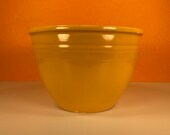 Fiesta Yellow 4 Mixing Bowl - Pre-1938