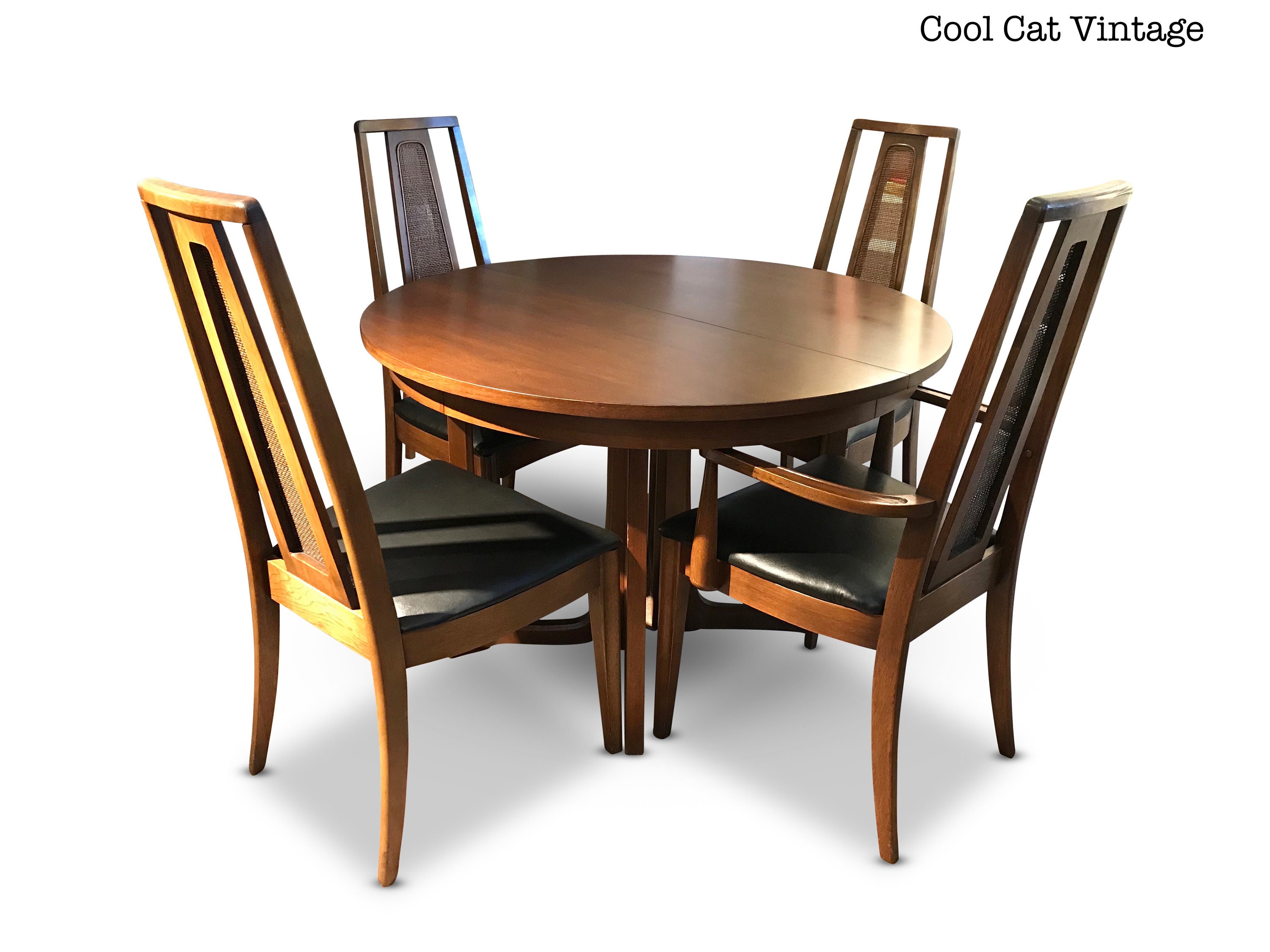 Broyhill Emphasis Walnut Pedestal Dining Table And 4 Chairs Please See Notes On Shipping Before You Purchase