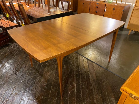 Broyhill Brasilia Dining Table #6140-44, Circa 1960s - *Please ask for a shipping quote before you buy.