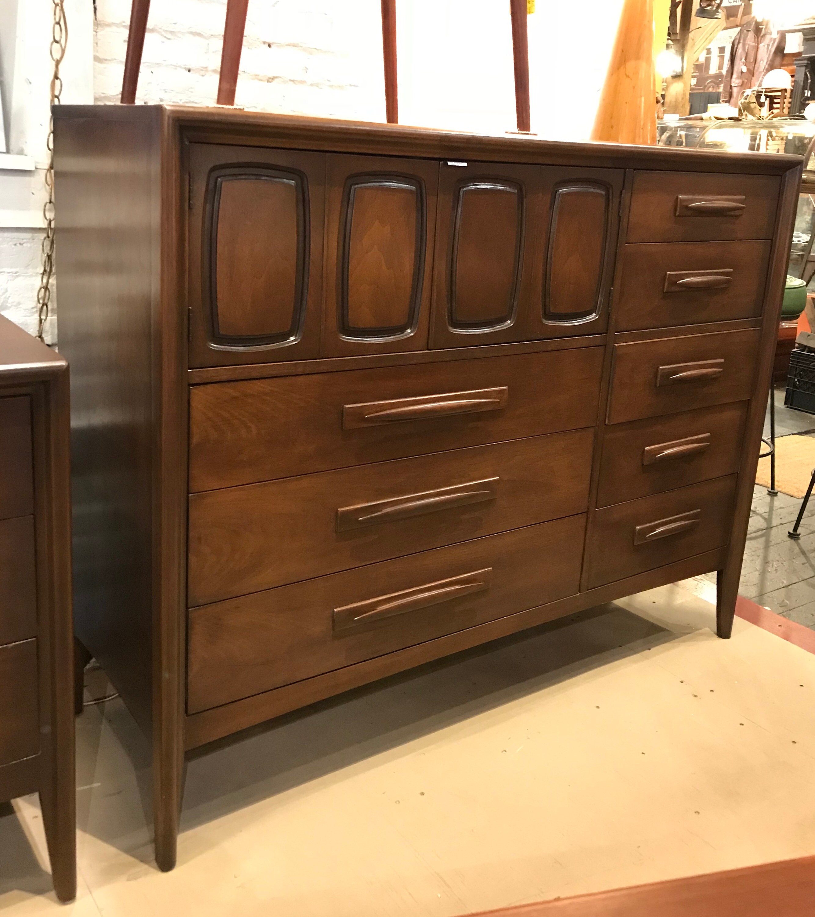 Mid Century Modern Walnut Broyhill Emphasis Magna Dresser