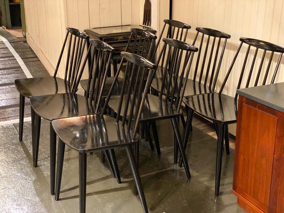 Set of 8 Original J77 Chairs by Folke Pålsson for FBD Møbler of Denmark, c.1960s - Please ask for a shipping quote before you buy.