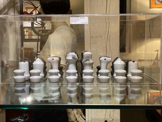 Rare Chess Set by Gordon Martz of Marshall Studios, Circa 1960s
