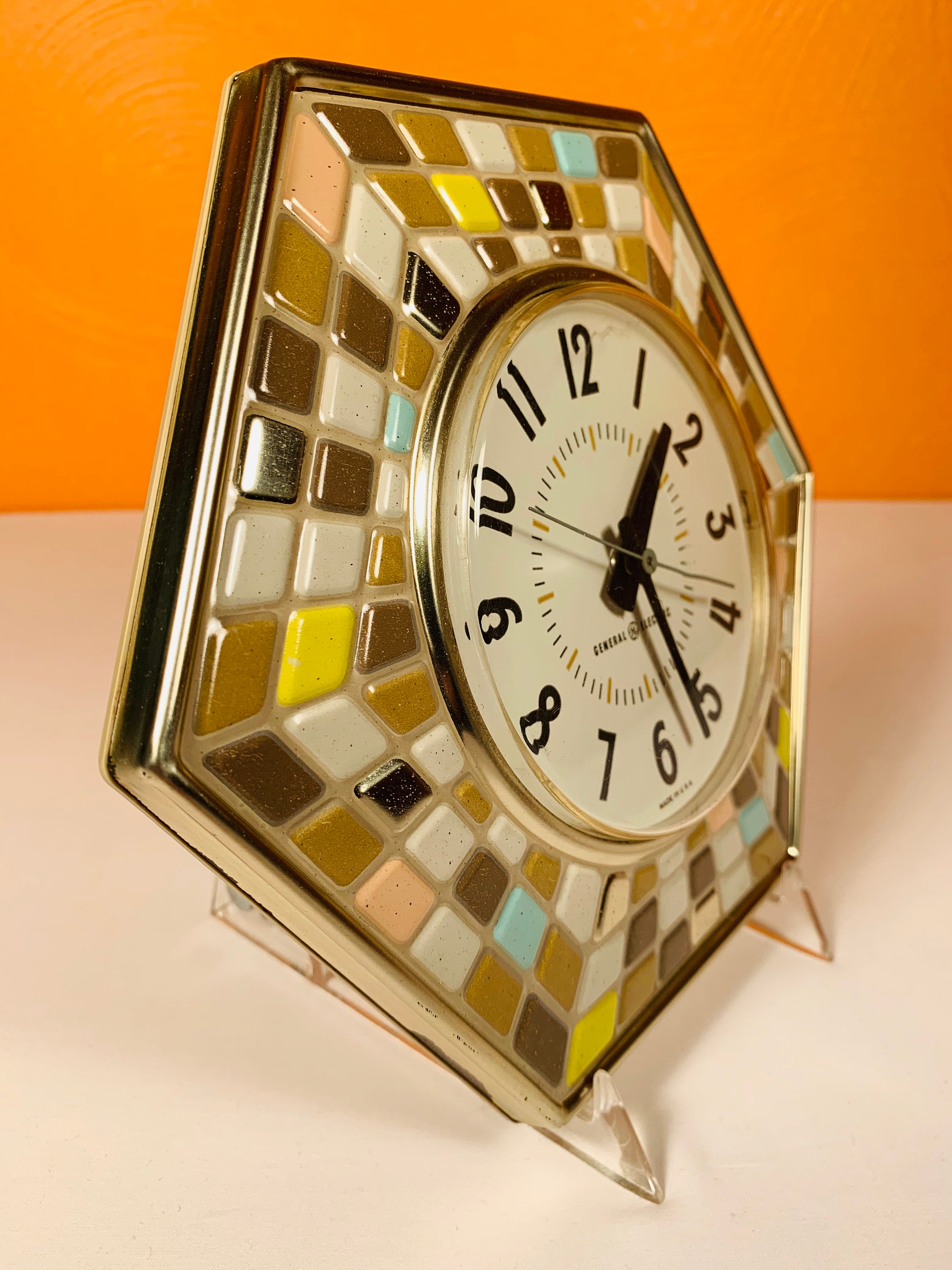 General Electric Model 2118A Mosaic Wall Clock