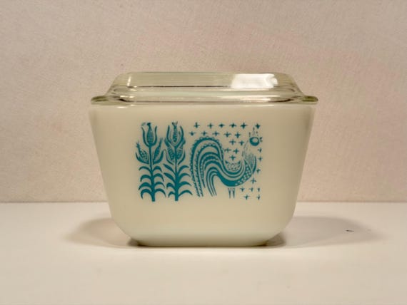 Pyrex #501 Butterprint 1.5 Cup Refrigerator Dish