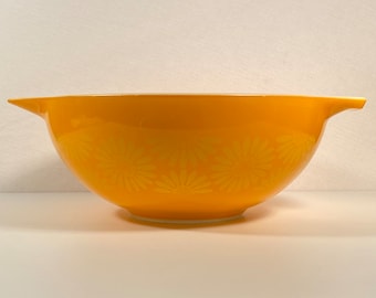 Pyrex Daisy #444 Mixing Bowl