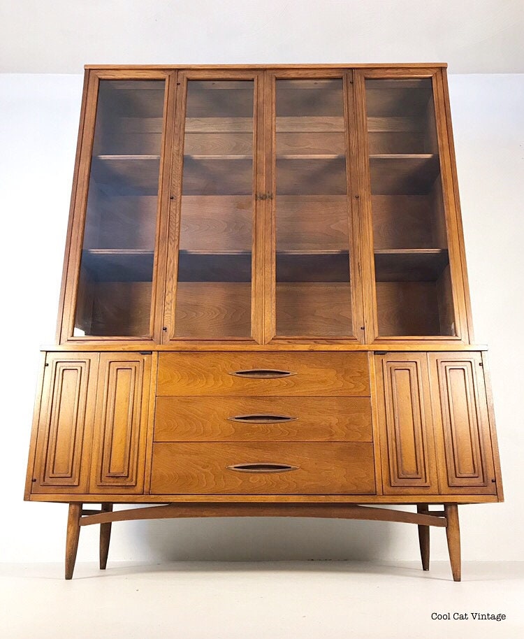 Broyhill Sculptra Walnut Buffet With Glass Door China Hutch Circa