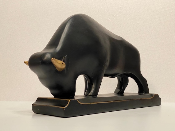 ABCO Chalkware Bull Sculpture