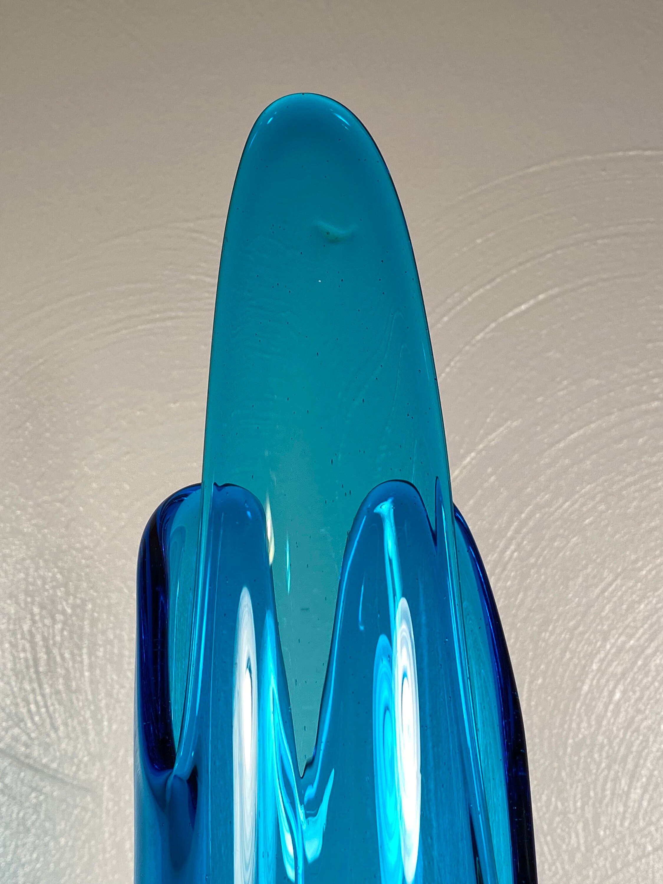 L.E. Smith Blue 18 Swung Vase