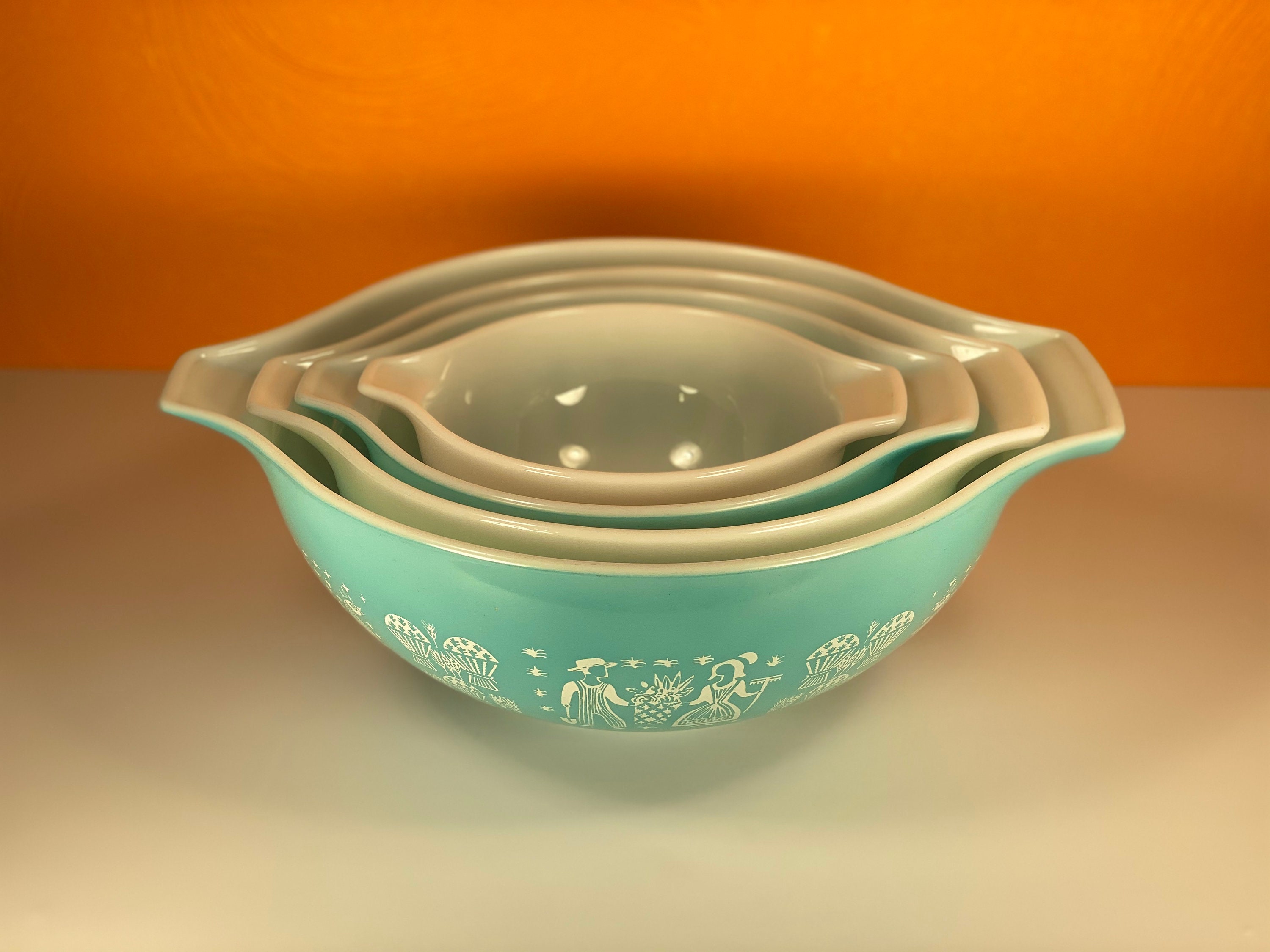 Pyrex Butterprint Complete Mixing Bowl Set
