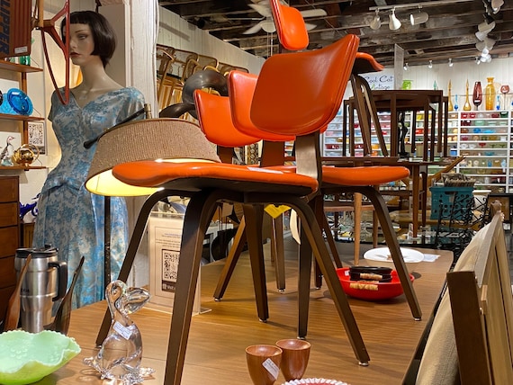 Set of 4 Orange and Walnut Chairs by Thonet, Circa 1950s - Please ask for a shipping quote before you buy.