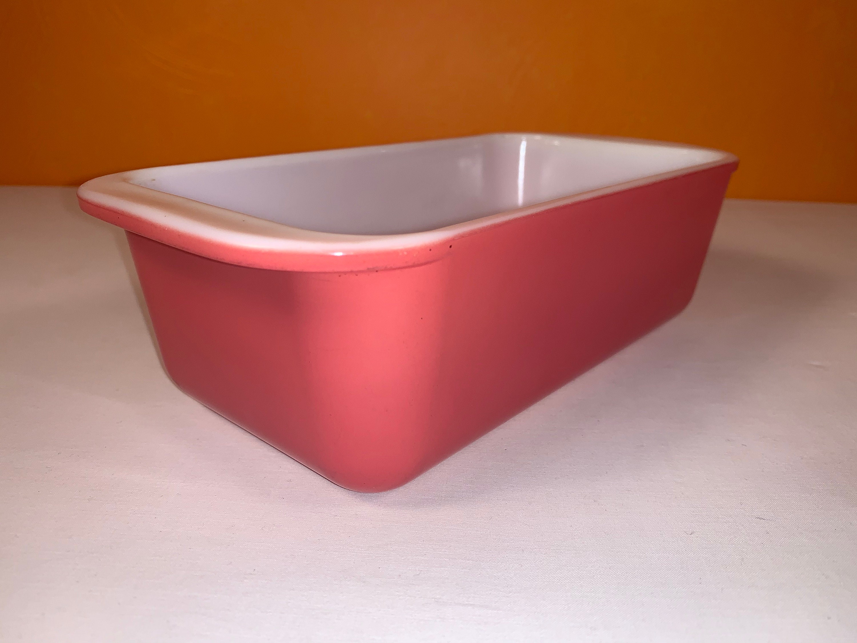 Pyrex Flamingo Pink 213 Loaf Pan