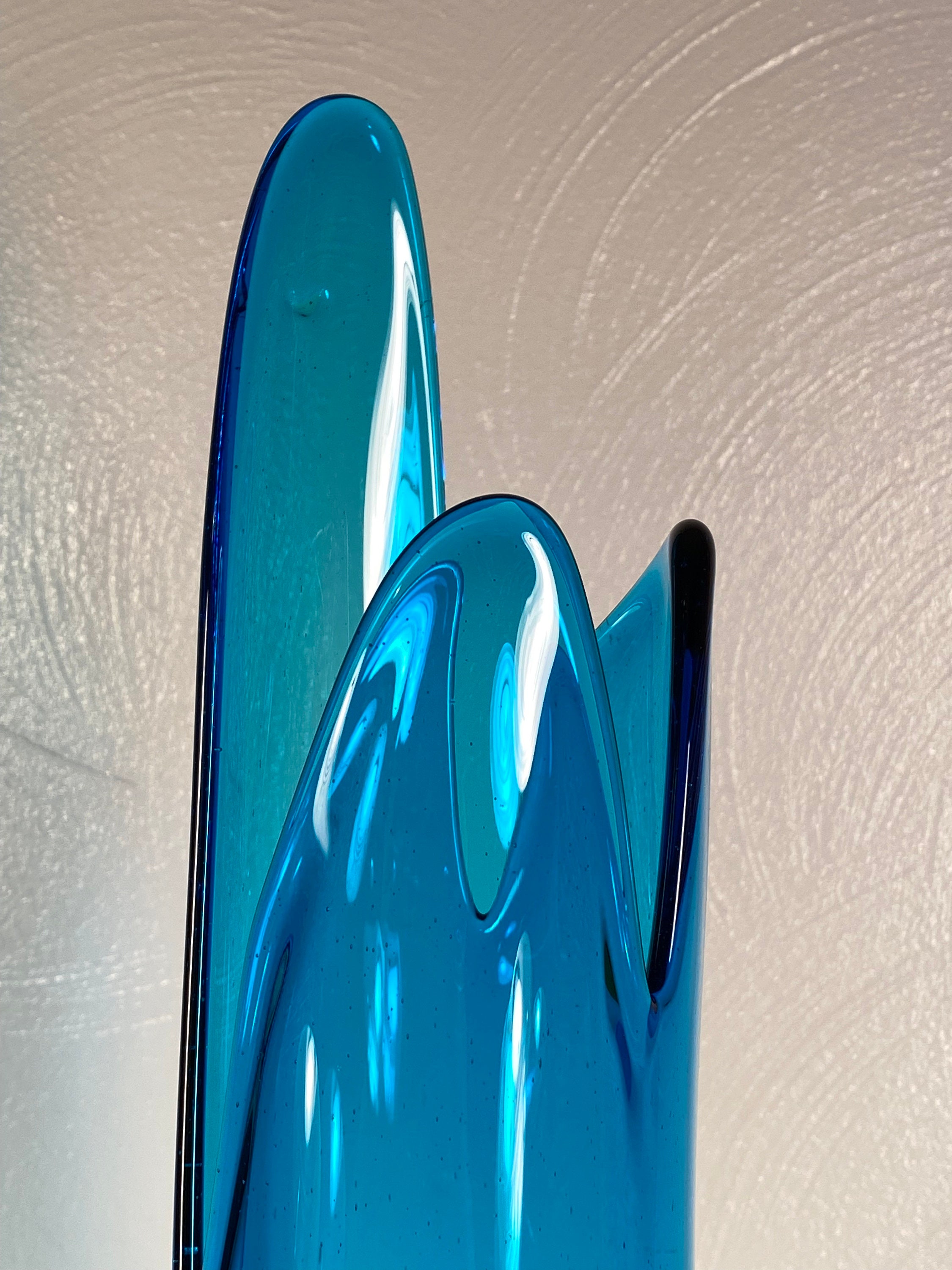 L.E. Smith Blue 18 Swung Vase