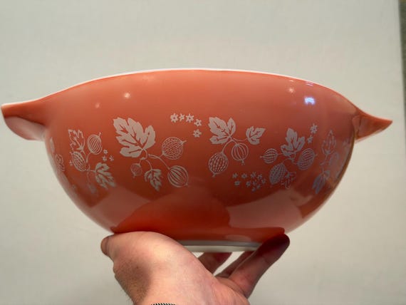 Pyrex #444 Gooseberry 4 Quart Mixing Bowl