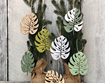 Handmade ornament - Plant ornament - Monstera leaf - variegated - Plant lady ornament - Plant gift - gift for plant lover - tree ornament