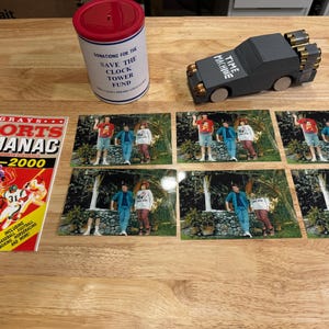 ドック・ブラウンの木製デロリアン タイムマシン モデル - ボーナス小道具付きバック トゥ ザ フューチャー 3!