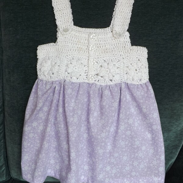 GIRLS SUN DRESS, Girls Summer Dress, Girls Cotton Dress, Fits 2-3 Years, Chest 20".  White Flowers on Mauve Skirt and White Crochet Top