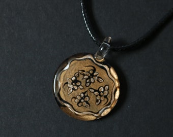 Gold toned Glass Pendant Flower Blossom black Leather Cord necklace