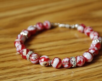 Red and White Shell Silver Beaded Bracelet