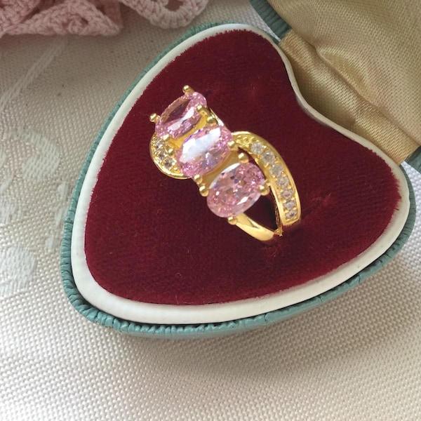 Vintage Jewellery Yellow Gold Ring trio Pink White Sapphires Antique Art Deco Dress Jewelry small size L wedding bridal bride gift present