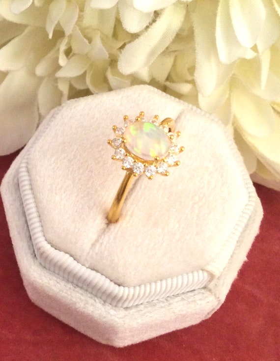 Vintage Jewellery Yellow Gold Band Ring Opal Whit… - image 1