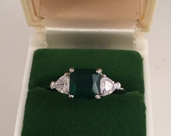 Vintage Jewellery White Gold Ring with Emerald and White Sapphires Antique Art Deco Dress Jewelry large  ring size U or 10