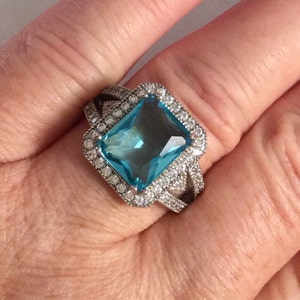 Vintage Jewellery Gold Ring with Aquamarine and White Sapphires Antique Art Deco Dress Jewellery medium to large ring size P