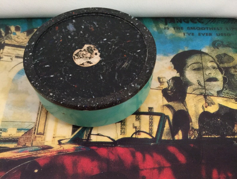 Vintage Mary King Makeup Red Rouge Powder Box Black Base Green Lid Make ...