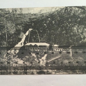 velho vintage antigo cartão postal com foto Estação de energia elétrica Launceston Tasmânia Austrália Australiano preto branco cartão postal fotografia