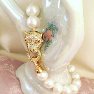 Vintage Jewelry White Pearl Bracelet Gold Panther Leopard Charm Clasp Antique Art Deco Dress Jewellery wedding bridal mother bride gifts her