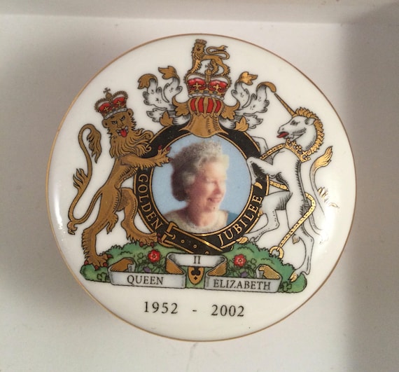 Queen Elizabeth Trinket Jewelry Box Pot Golden Jubilee 1952 - 2002