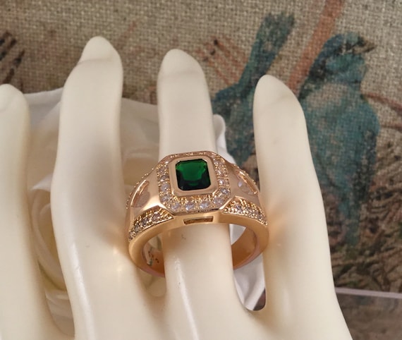 Vintage Jewellery Yellow Gold Ring with Emerald a… - image 7