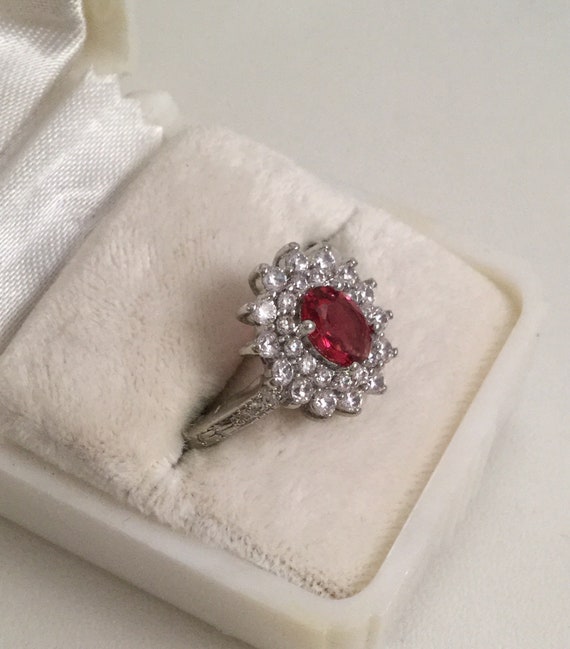 Vintage Jewellery Gold Ring with Ruby and White S… - image 1