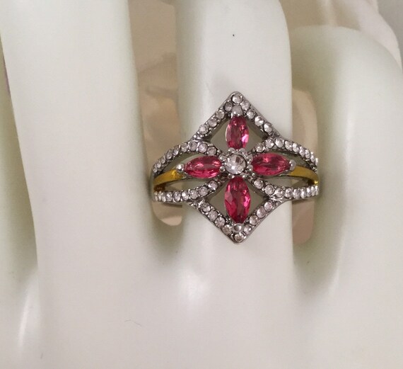 Vintage Jewellery Yellow Gold Ring with Rubies an… - image 7