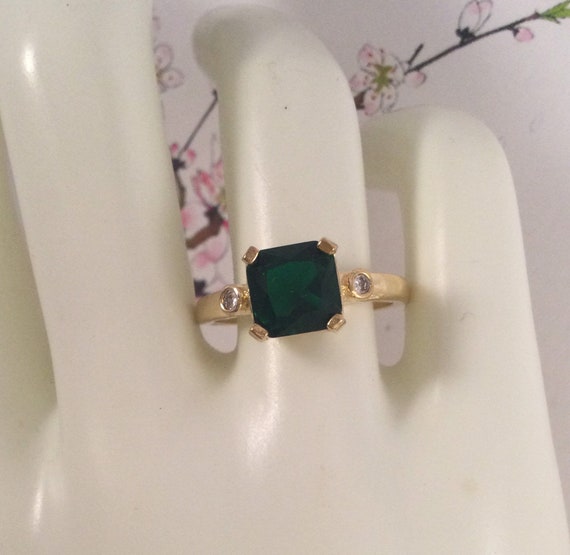 Vintage Jewellery Yellow Gold Ring with Emerald a… - image 6
