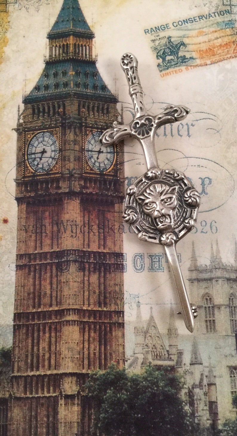 Vintage Jewellery Large Scottish Celtic Sterling Silver Dagger Shield Brooch Pin Antique Jewelry Decoration for Coat Hat Scarf Shawl Kilt