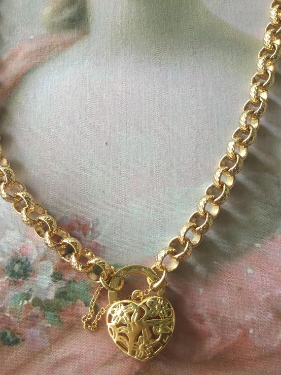 Vintage Jewellery Yellow Gold Embossed Chain Neck… - image 4