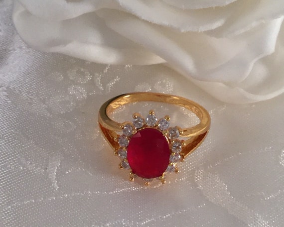 Vintage Jewellery Yellow Gold Ring with Ruby and … - image 2
