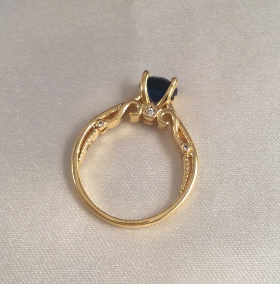 Vintage Jewellery Yellow Gold Ring with Blue and … - image 7