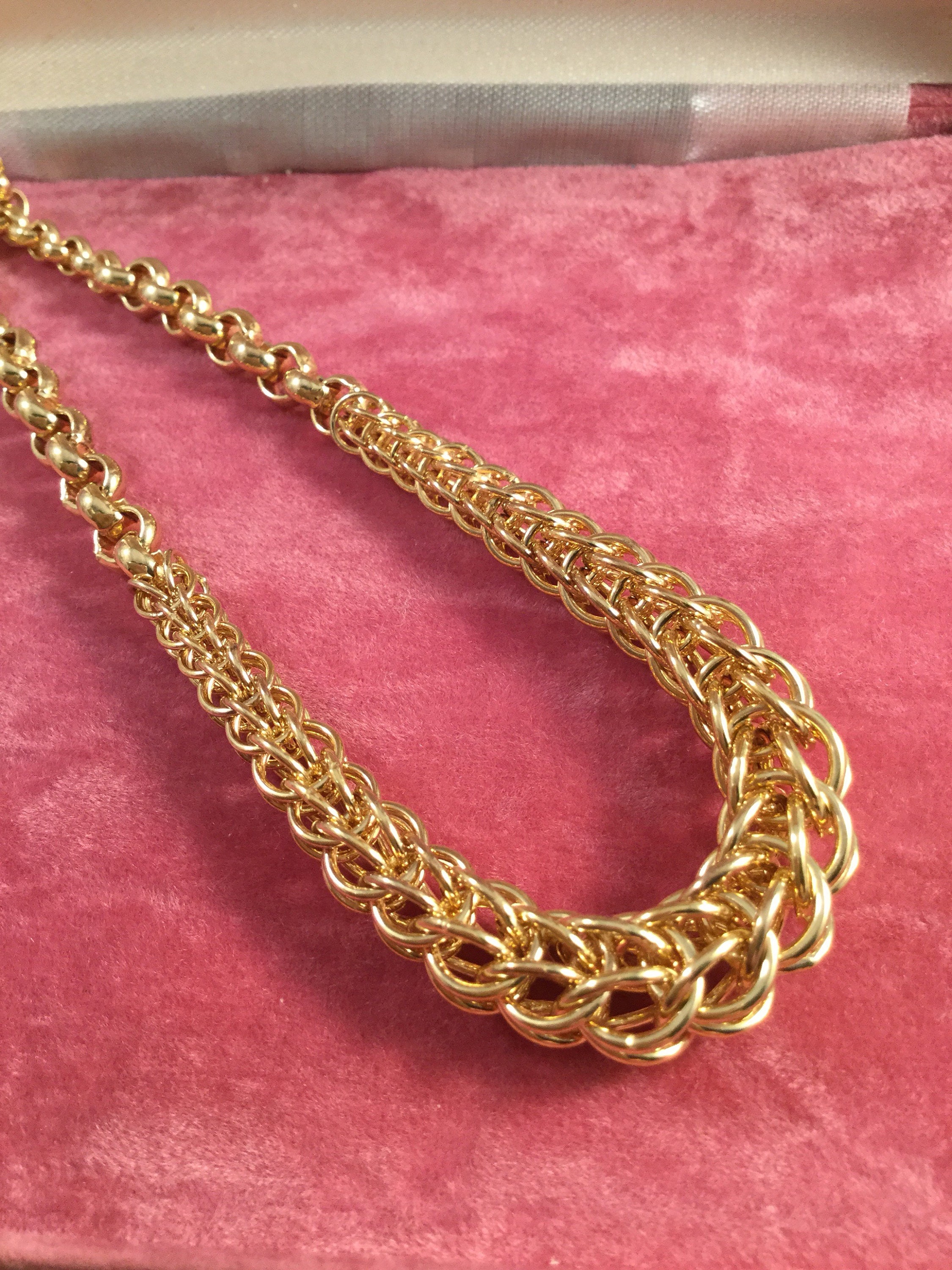 いずさん　 ヴィンテージジュエリー イエローゴールドチェーンネックレス