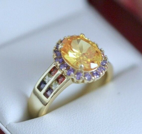 Vintage Jewellery Yellow Gold Ring with bright ye… - image 1