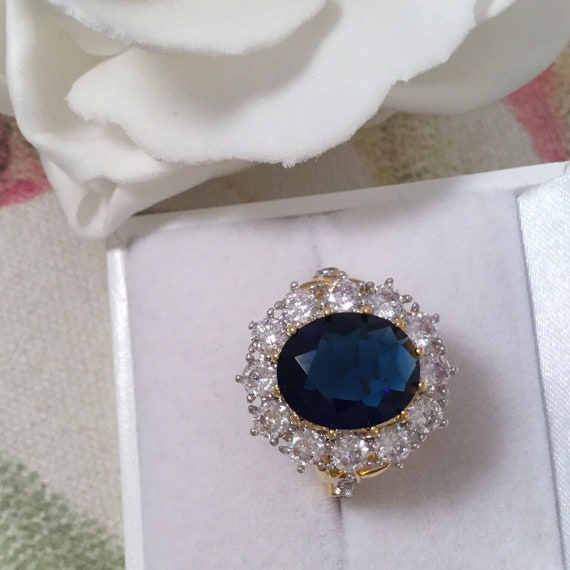 Vintage Jewellery Yellow Gold Ring with Blue and … - image 6