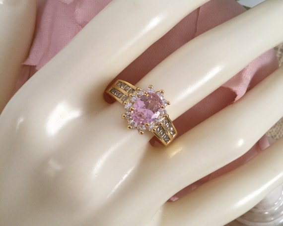 Vintage Jewellery Yellow Gold Ring with Pink and … - image 6