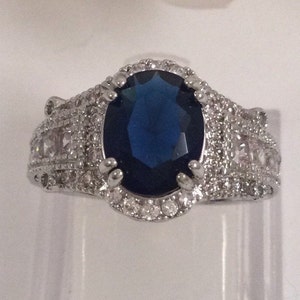 Joyería vintage Anillo de oro con zafiros azules y blancos Joyería de vestir Art Deco antiguo Anillo pequeño tamaño M Boda Nupcial Madre de la novia