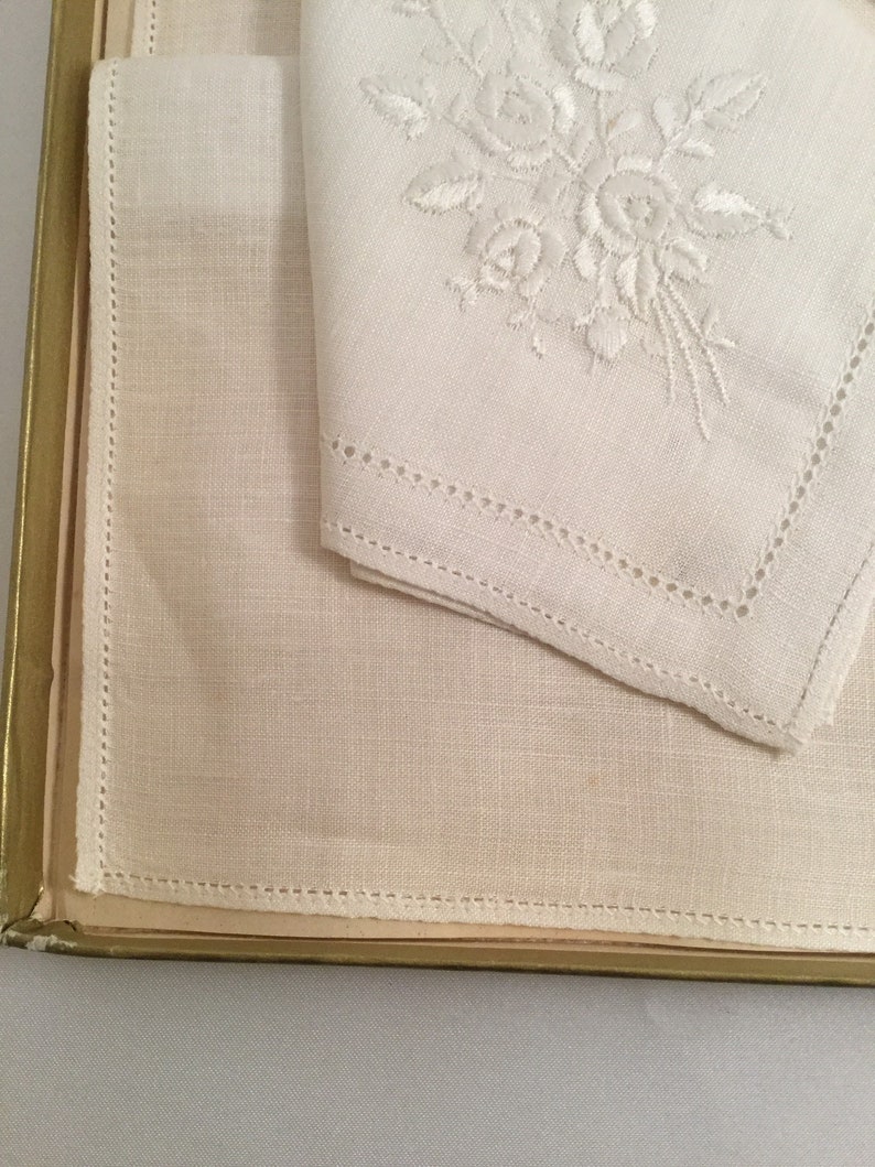 Boxed Vintage Handkerchiefs Hankies Hankys White Irish Linen in box Wedding Mother of the Bride Bridesmaids gifts Loom Master made Ireland
