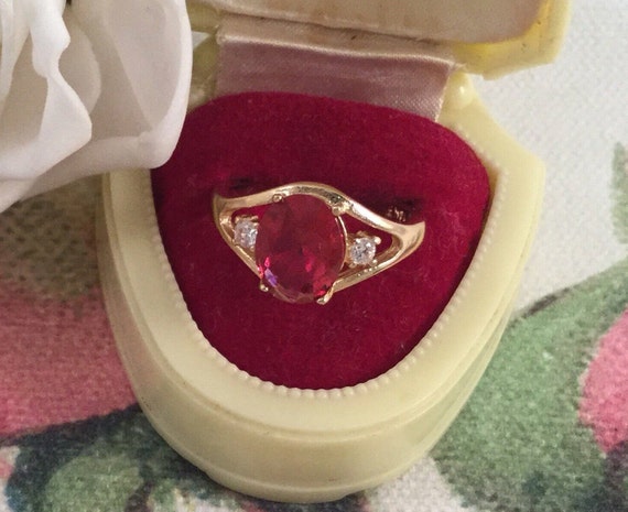 Vintage Jewellery Yellow Gold Ring with Ruby and … - image 1