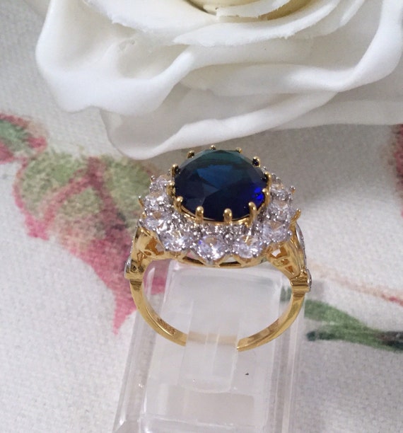 Vintage Jewellery Yellow Gold Ring with Blue and … - image 10
