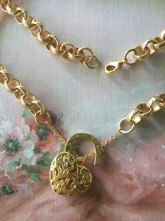 Vintage Jewellery Yellow Gold Embossed Chain Neck… - image 7