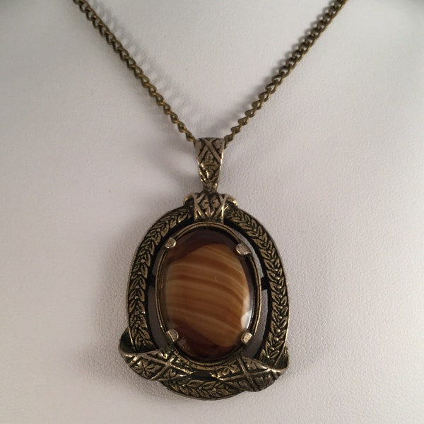 vintage Bijoux Collier Miracle Agate Glass Scottish Shield Pendentif Chaîne en bronze Antique Robe Victorienne Bijoux