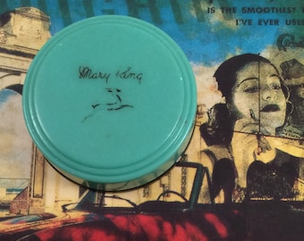 Vintage Mary King Makeup Red Rouge Powder Box Black Base Green Lid Make Up Case